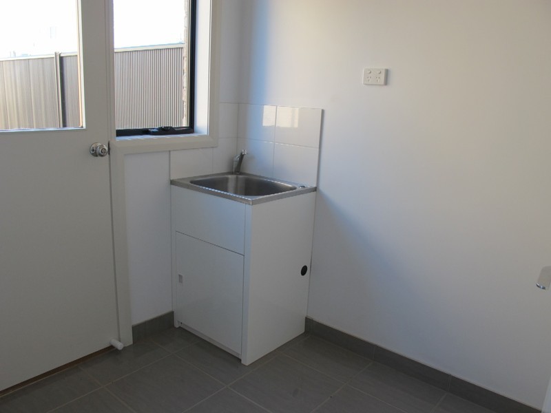 10 Boathouse Drive, Caroline Springs VIC 3023