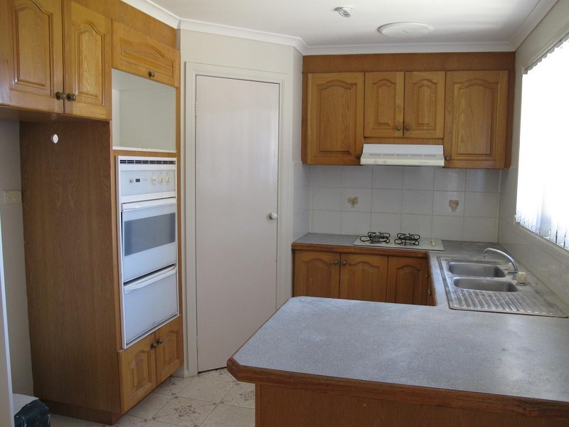 18 Billungah Place, Burnside VIC 3023