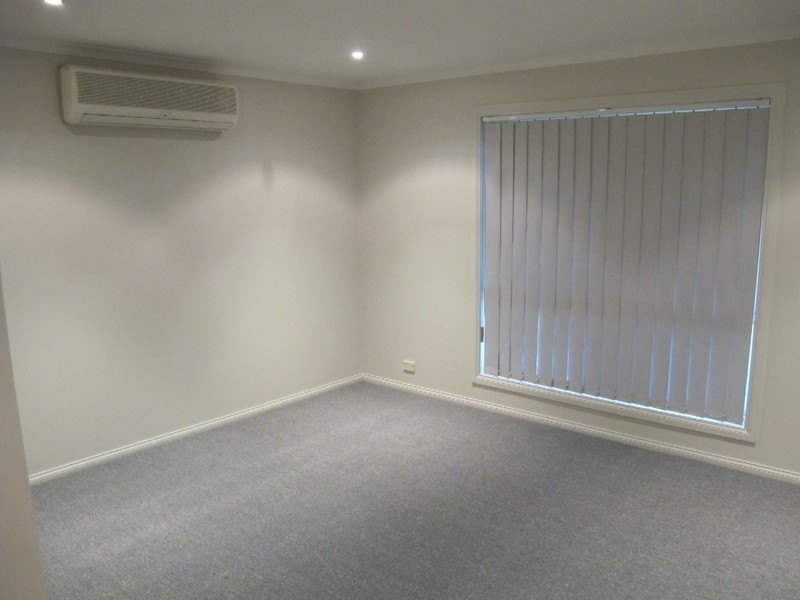 18 Billungah Place, Burnside VIC 3023
