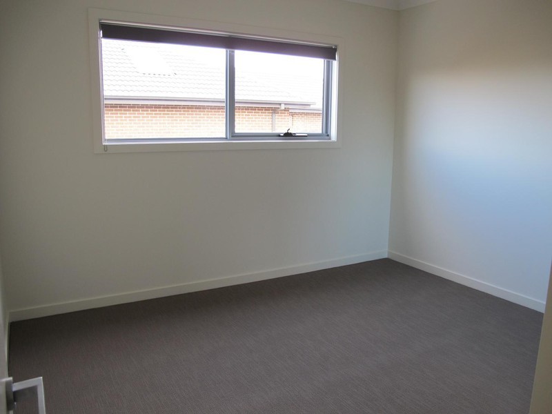 14 Marine Parade, Caroline Springs VIC 3023