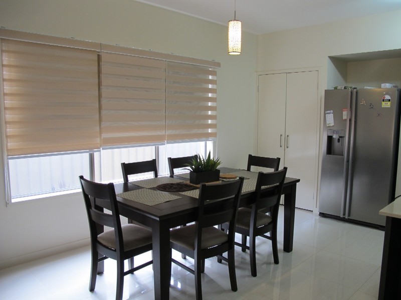 11 The Grange, Caroline Springs VIC 3023