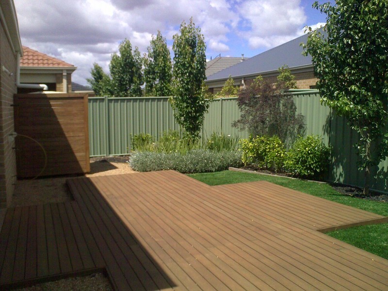 18 Gardenia Way, Caroline Springs VIC 3023