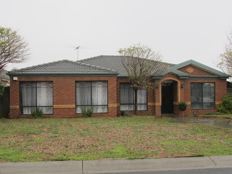 2 Upton Drive, Hillside VIC 3037