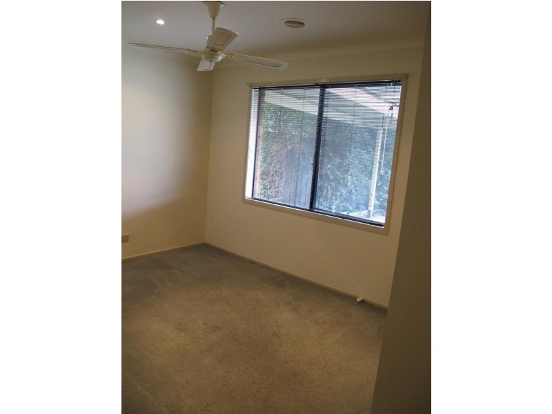 2 Upton Drive, Hillside VIC 3037