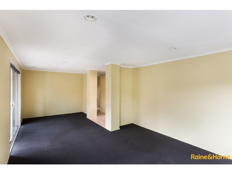 5 WAREHAM COURT, Hillside VIC 3037