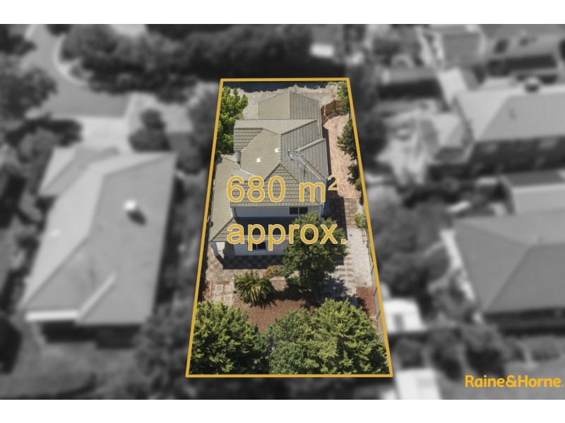 5 WAREHAM COURT, Hillside VIC 3037