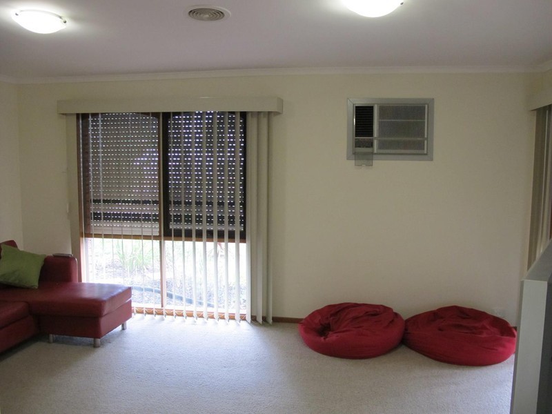 588 High Street, Melton VIC 3337