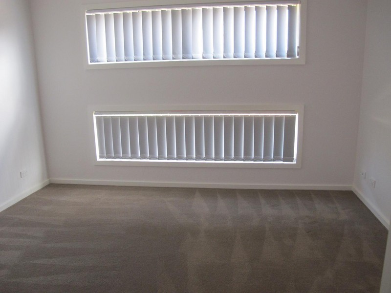 22/40 McCubbin Way, Caroline Springs VIC 3023