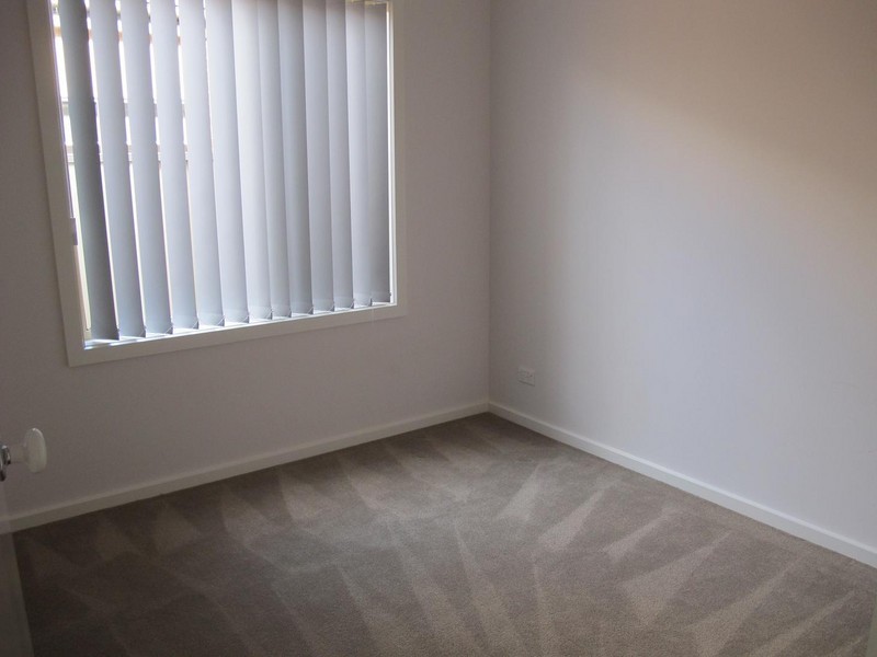 22/40 McCubbin Way, Caroline Springs VIC 3023