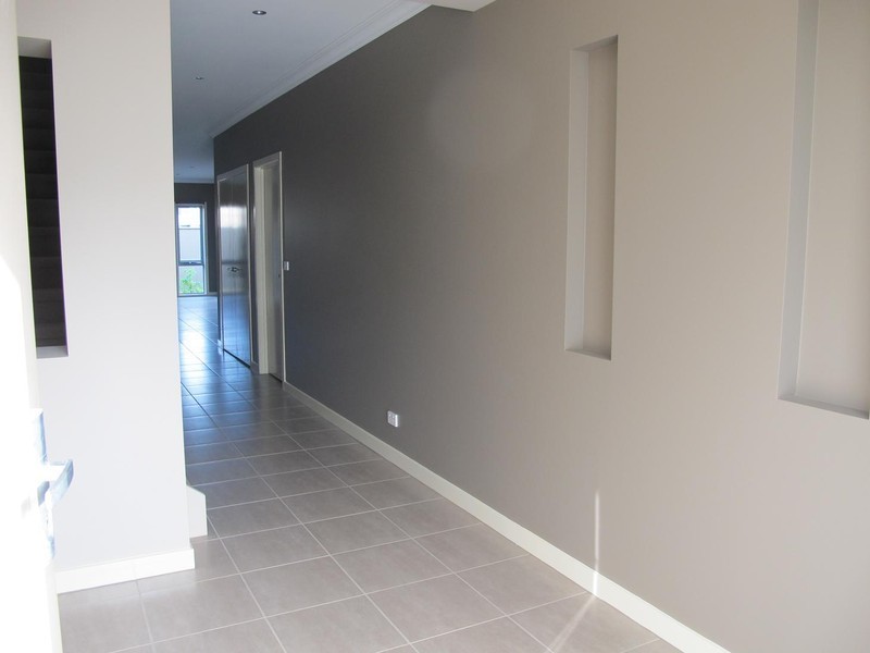 16 Marine Parade, Caroline Springs VIC 3023