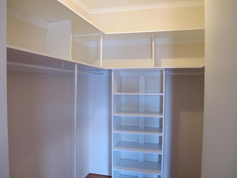 60 Naracoorte Drive, Caroline Springs VIC 3023