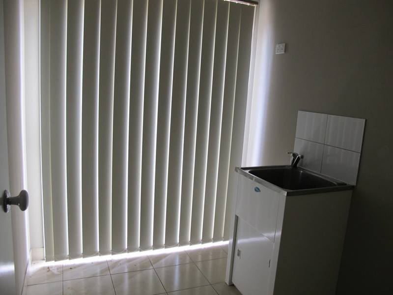 26 Hawksbury Green, Caroline Springs VIC 3023