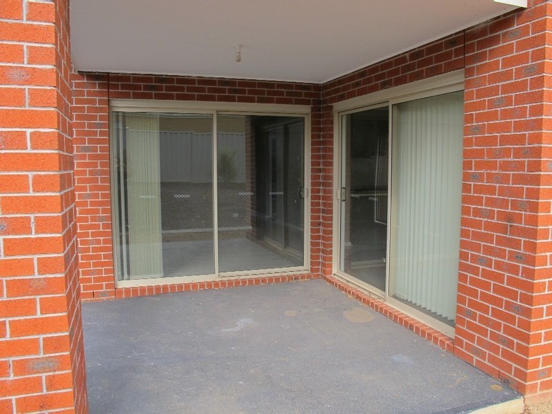 26 Hawksbury Green, Caroline Springs VIC 3023