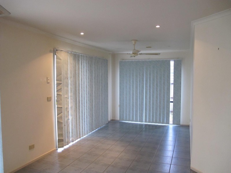 2 Upton Drive, Hillside VIC 3037