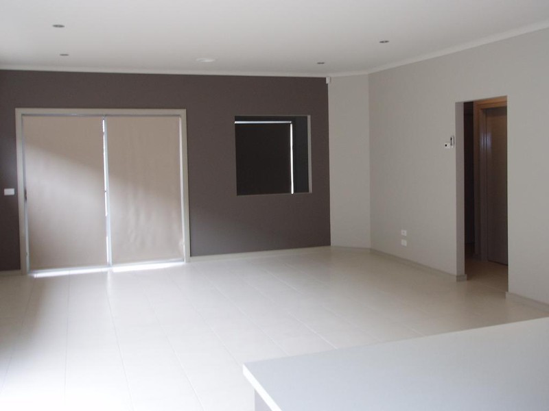 6 Mount Way, Caroline Springs VIC 3023