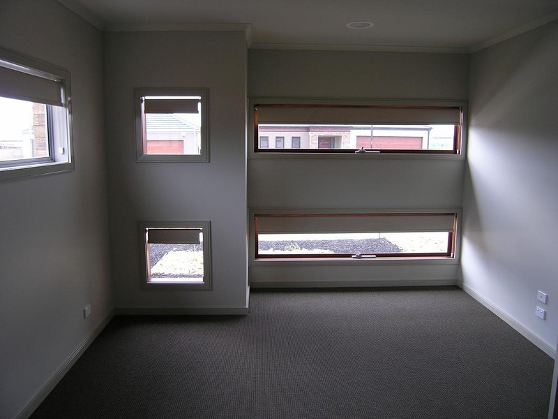 6 Mount Way, Caroline Springs VIC 3023