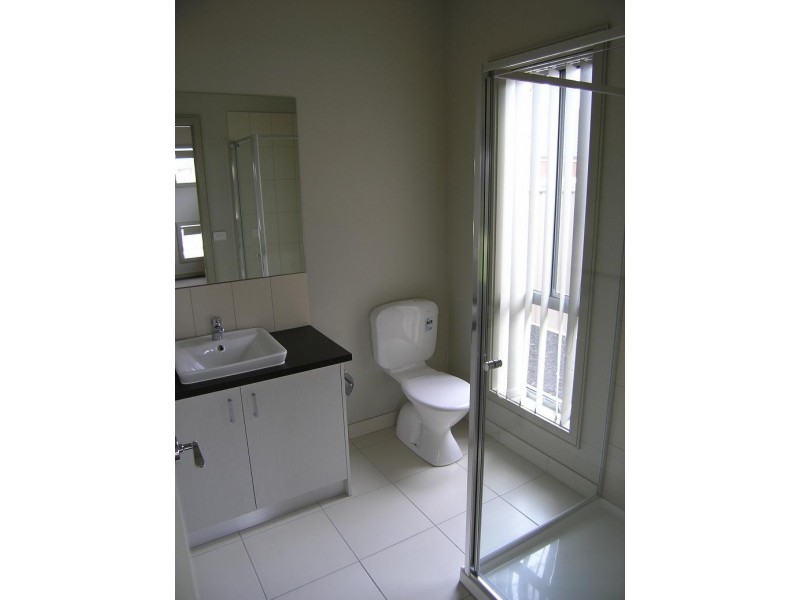 6 Mount Way, Caroline Springs VIC 3023