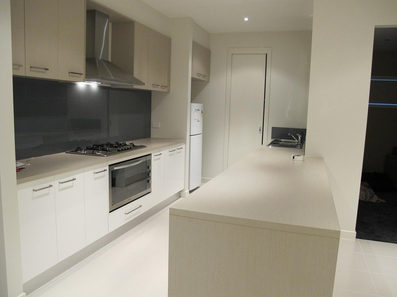111 Oakview Parade, Caroline Springs VIC 3023