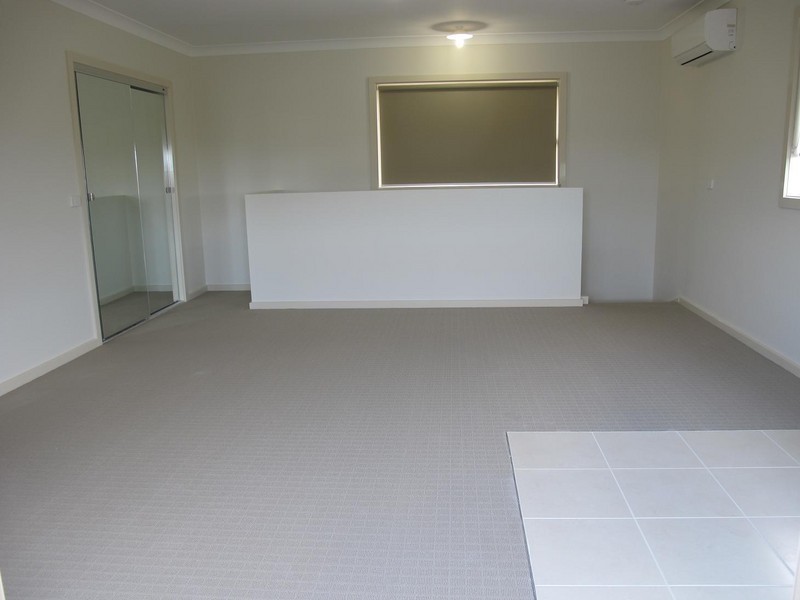 24 Boathouse Drive, Caroline Springs VIC 3023