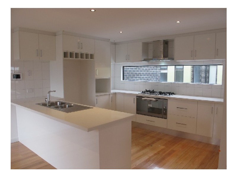 8/5 Chelsworth Place, Caroline Springs VIC 3023