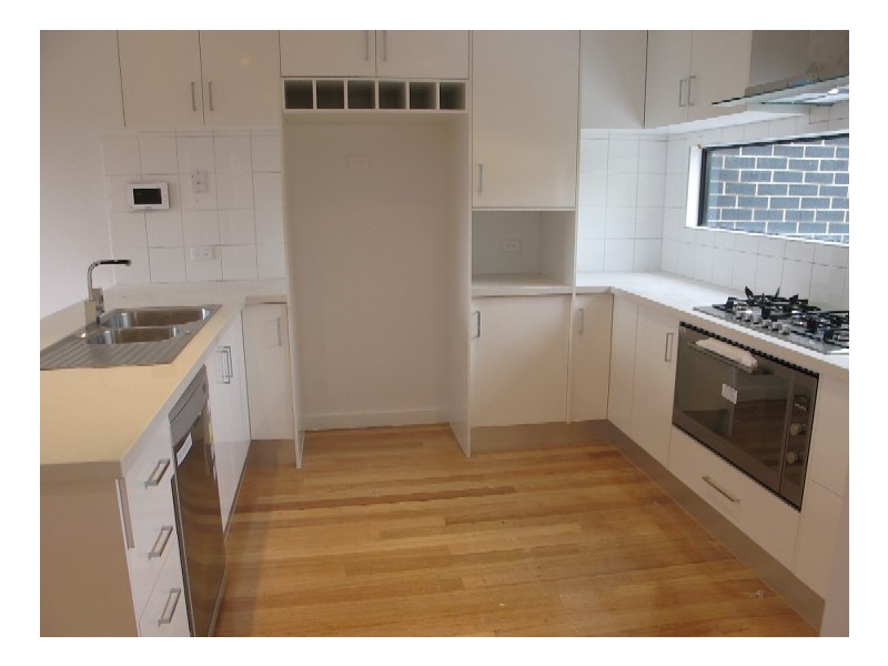 8/5 Chelsworth Place, Caroline Springs VIC 3023