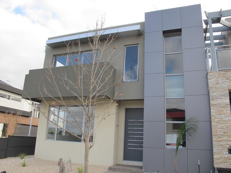 47 The Esplanade, Caroline Springs VIC 3023