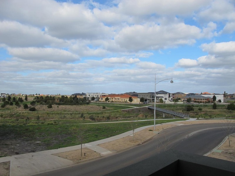 47 The Esplanade, Caroline Springs VIC 3023