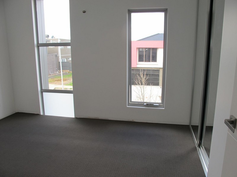 47 The Esplanade, Caroline Springs VIC 3023