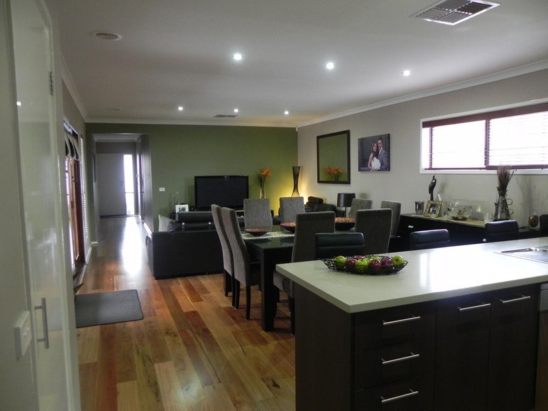 16 Scales Lane, Burnside Heights VIC 3023