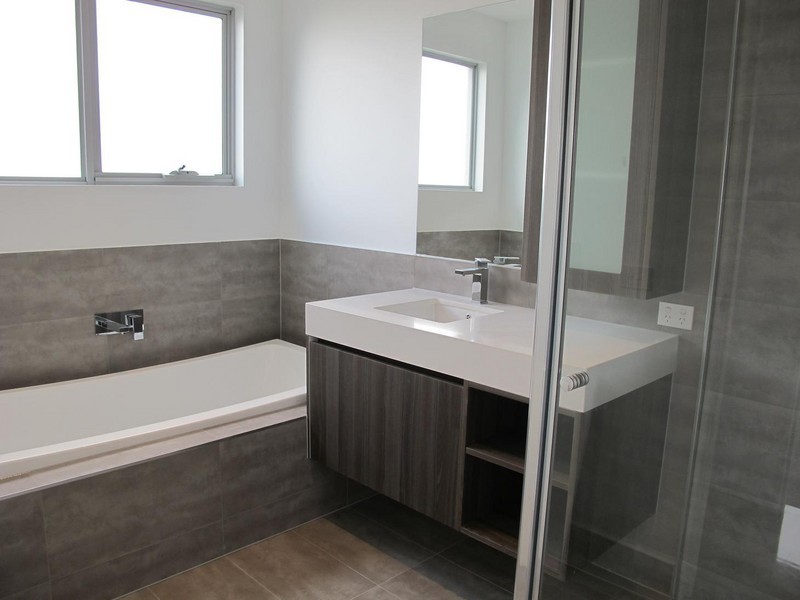 47 The Esplanade, Caroline Springs VIC 3023