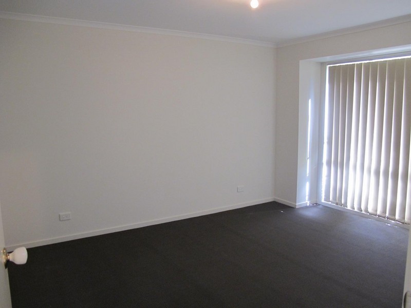 37 Lewis Avenue, Burnside VIC 3023