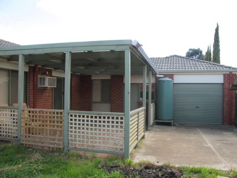 37 Lewis Avenue, Burnside VIC 3023