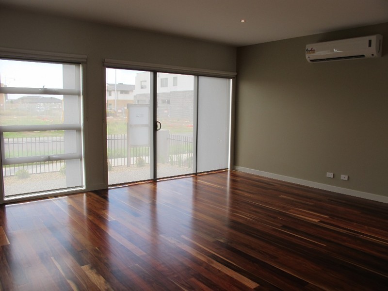 141 The Esplanade, Caroline Springs VIC 3023