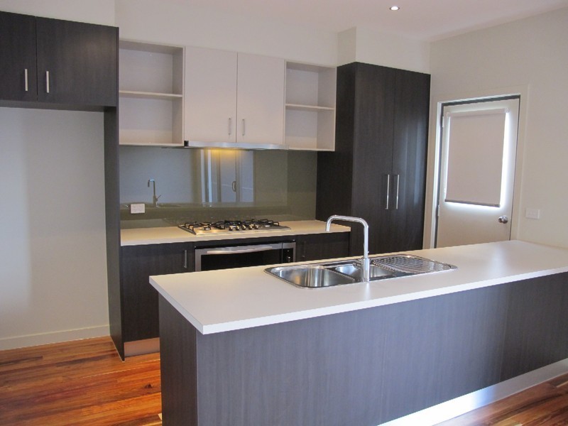 141 The Esplanade, Caroline Springs VIC 3023