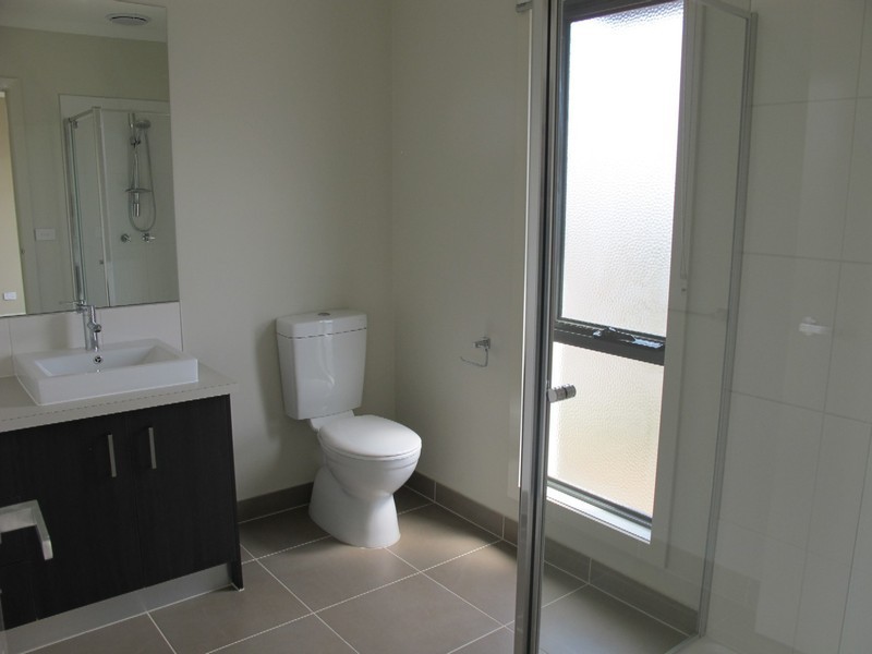 141 The Esplanade, Caroline Springs VIC 3023