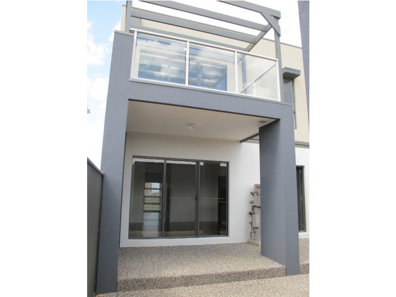 141 The Esplanade, Caroline Springs VIC 3023