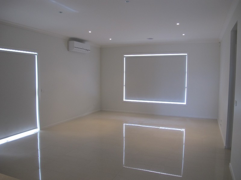 27 Daly Circuit, Caroline Springs VIC 3023