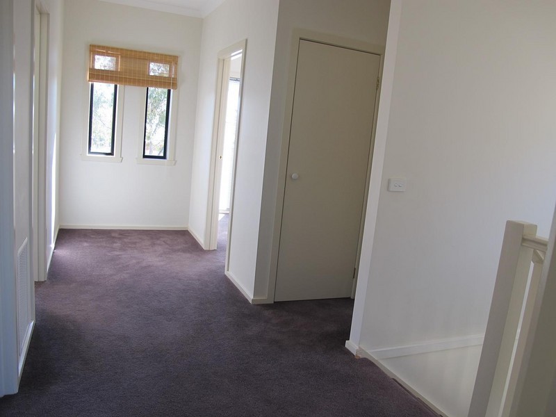 29 Menzies Drive, Burnside Heights VIC 3023