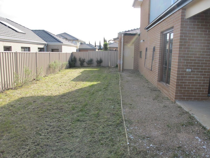 3 Drummond Street, Caroline Springs VIC 3023