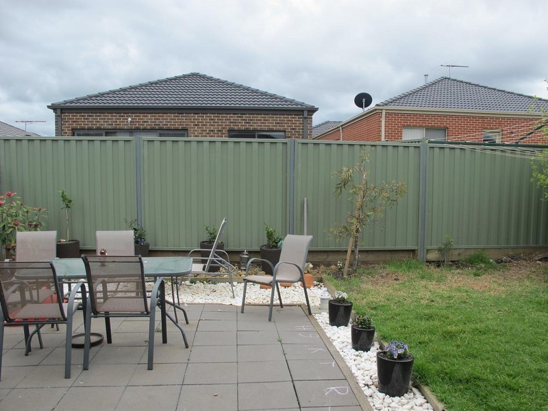 66 Botanical Drive, Caroline Springs VIC 3023