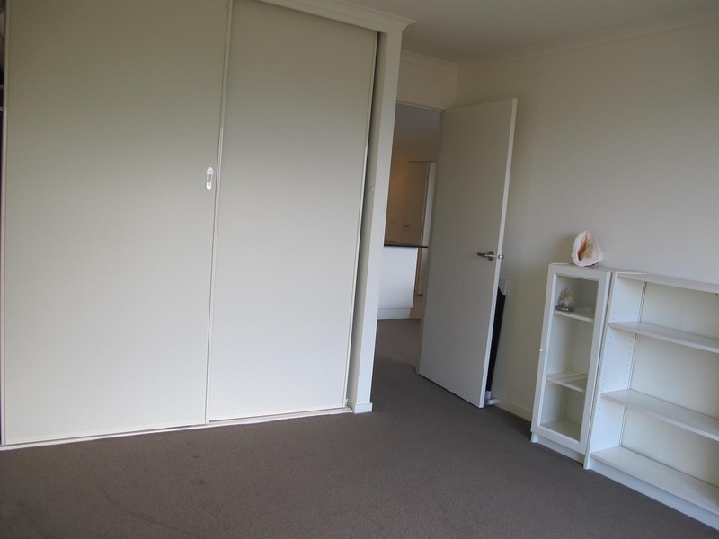 17/21-29 Tricky Avenue, Sydenham VIC 3037