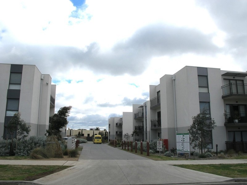 17/21-29 Tricky Avenue, Sydenham VIC 3037