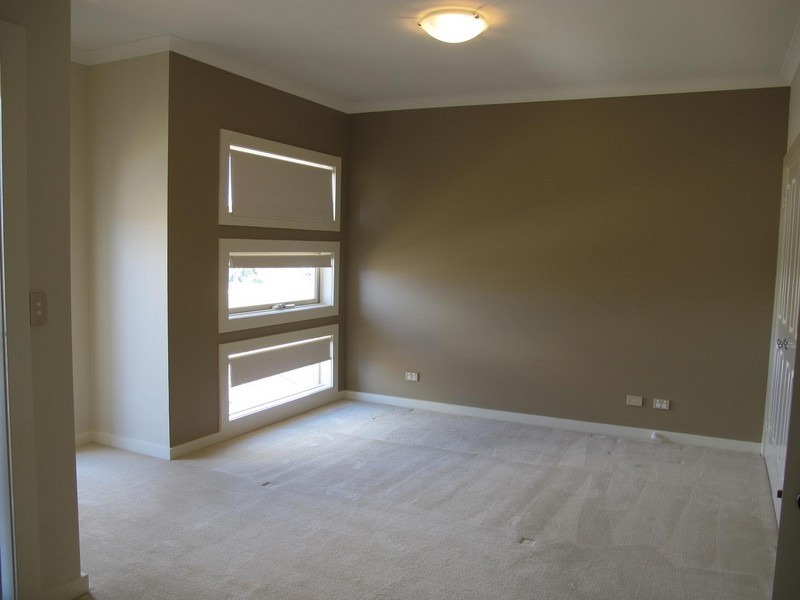 13 Irwin Gardens, Caroline Springs VIC 3023