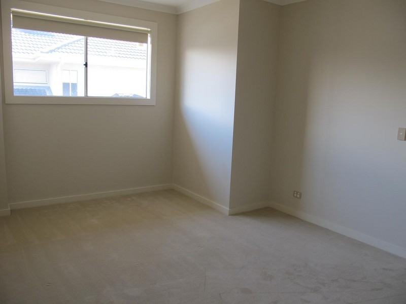 13 Irwin Gardens, Caroline Springs VIC 3023