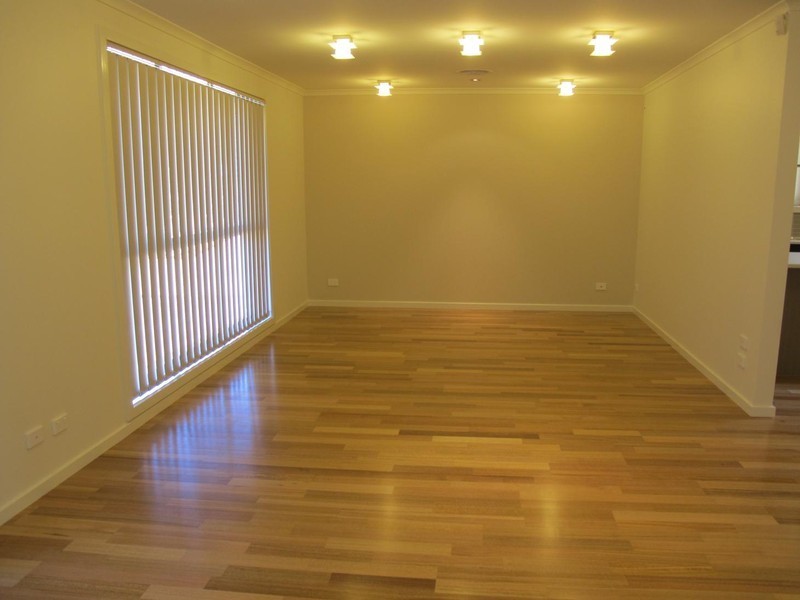 1/21 Breadalbane Court, Sydenham VIC 3037