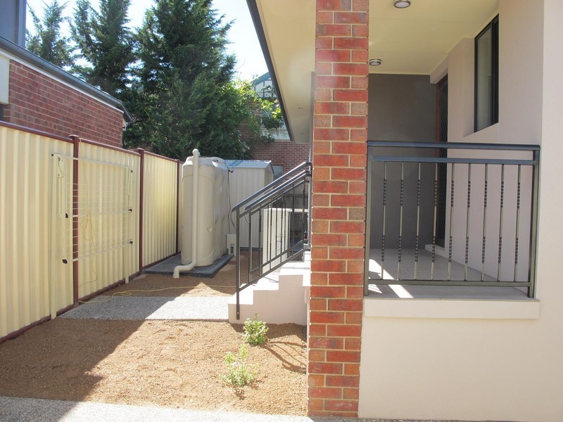 1/21 Breadalbane Court, Sydenham VIC 3037