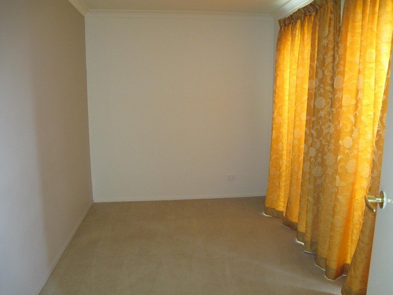 8 COOGEE DRIVE, Taylors Hill VIC 3037