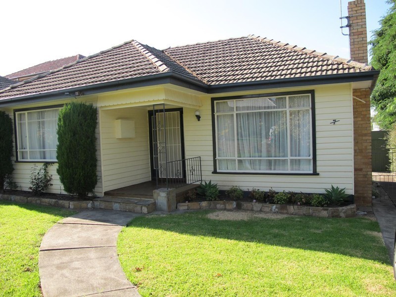 7 Cowper Street, Essendon North VIC 3041