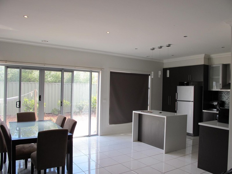 14 Barrington Circuit, Caroline Springs VIC 3023