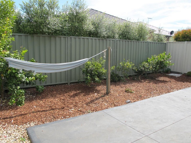 14 Barrington Circuit, Caroline Springs VIC 3023